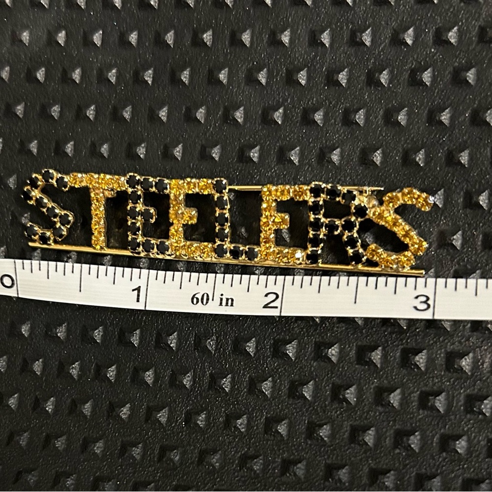 VINTAGE Elegant Gold and Black 🏈Steelers Brooch